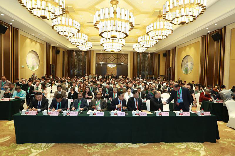 World-conference-China-participants-conference-hall-Big-Dutchman_72.jpg